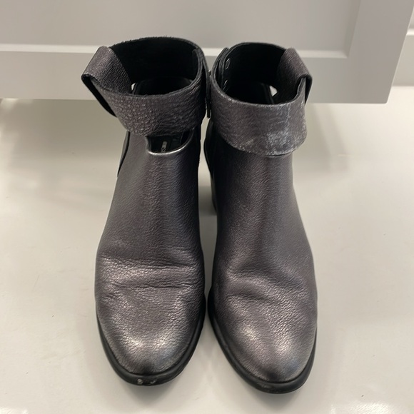 Leather boots made in Spain by Miista. Silver gray with black sole and 3” heel. - Picture 2 of 6